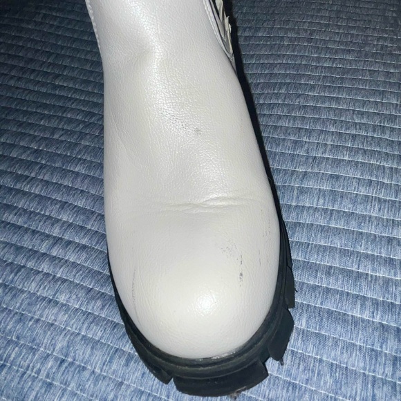White & Black Chunky Chelsea Boots - Picture 8 of 8